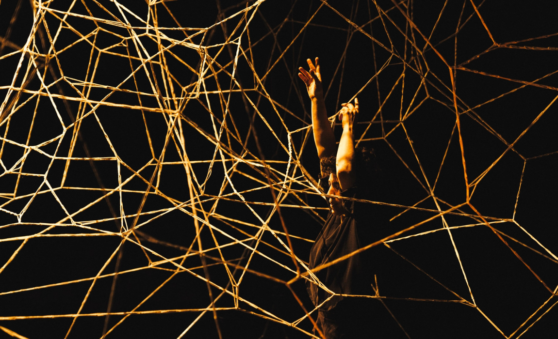 Inbal Ben Haim (2021 Laureate) at the Théâtre de Rungis  circusnext - European Circus Label